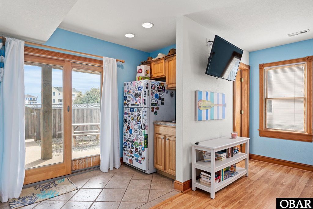 Image 39 of property listing at 4729 S Croatan Highway, Nags Head, NC 27959