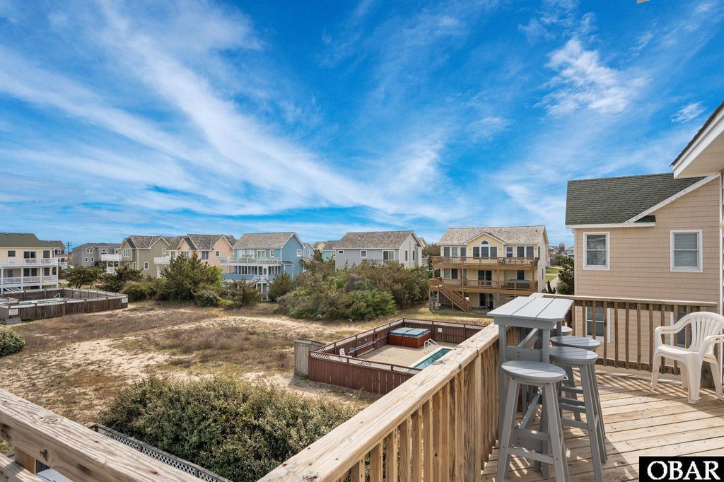 Image 7 of property listing at 4729 S Croatan Highway, Nags Head, NC 27959