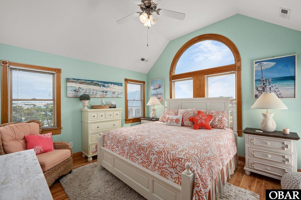 Image 9 of property listing at 4729 S Croatan Highway, Nags Head, NC 27959