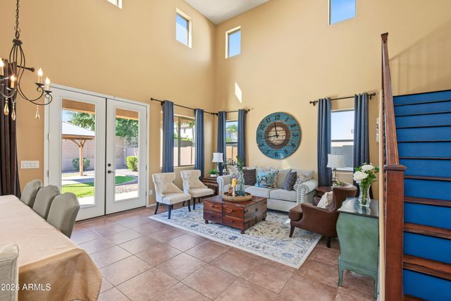 2529 E PARKVIEW Drive, Gilbert, AZ 85295