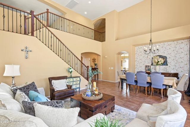 2529 E PARKVIEW Drive, Gilbert, AZ 85295