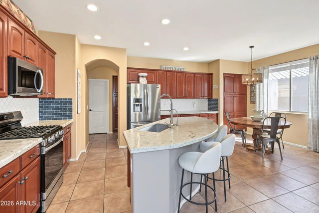 2529 E PARKVIEW Drive, Gilbert, AZ 85295