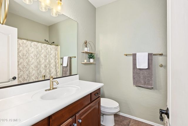 2529 E PARKVIEW Drive, Gilbert, AZ 85295