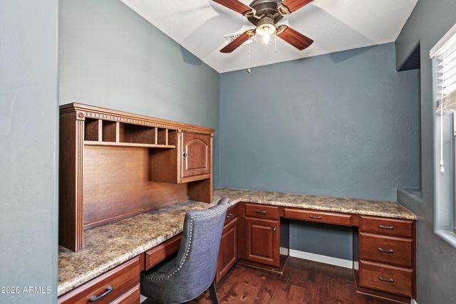 2529 E PARKVIEW Drive, Gilbert, AZ 85295