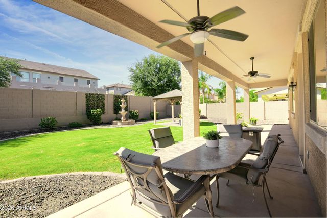 2529 E PARKVIEW Drive, Gilbert, AZ 85295