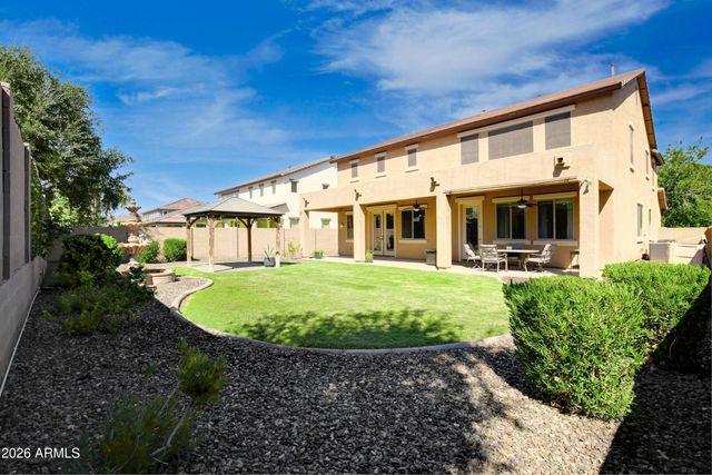 2529 E PARKVIEW Drive, Gilbert, AZ 85295