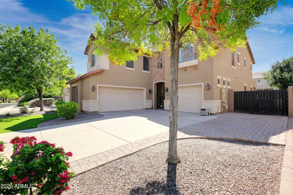 2529 E PARKVIEW Drive, Gilbert, AZ 85295 — photo 5