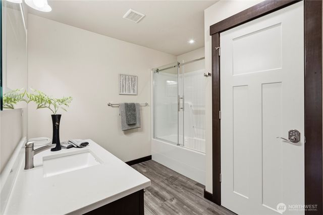 14504 17th Avenue W, Lynnwood, WA 98087