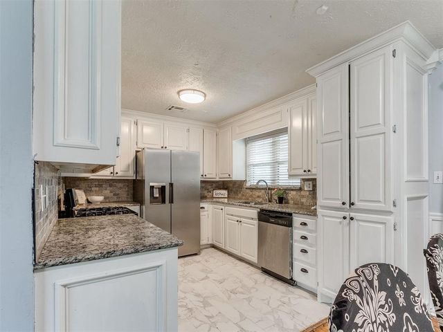 116 Chevy Chase Drive, Midwest City, OK 73110