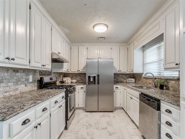 116 Chevy Chase Drive, Midwest City, OK 73110
