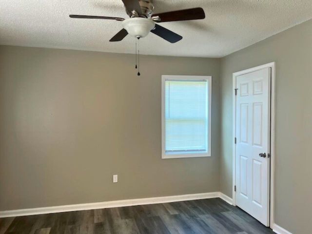 4710 HILLBROOK RD, Memphis, TN 38109