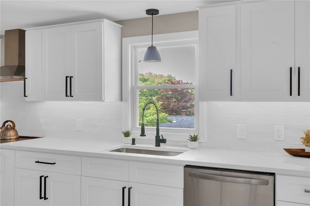 115 Hill Top Drive, Johnston, RI 02919