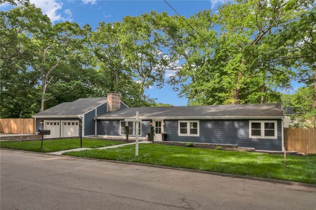 115 Hill Top Drive, Johnston, RI 02919