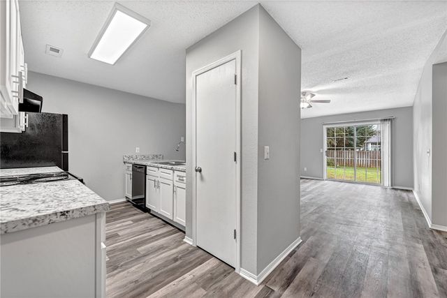 1389, 1391, 1400, 1402 N Boxley Avenue, Fayetteville, AR 72704