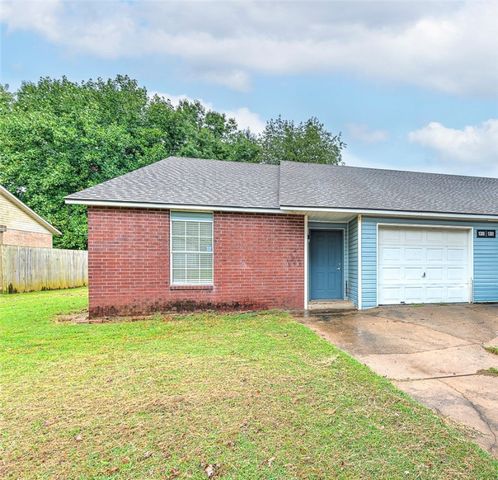 1389, 1391, 1400, 1402 N Boxley Avenue, Fayetteville, AR 72704
