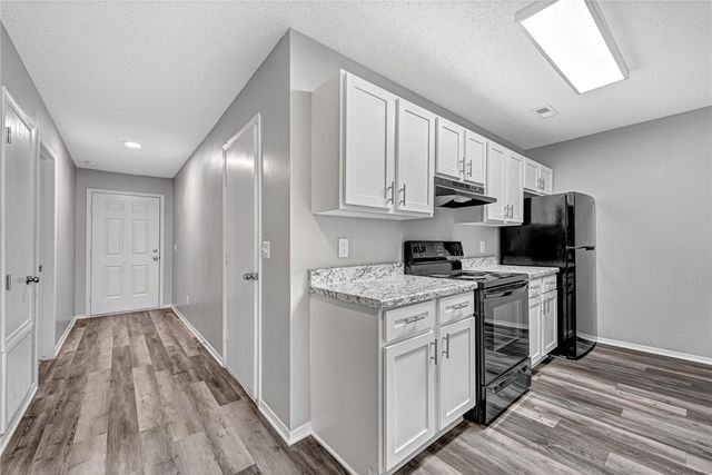 1389, 1391, 1400, 1402 N Boxley Avenue, Fayetteville, AR 72704