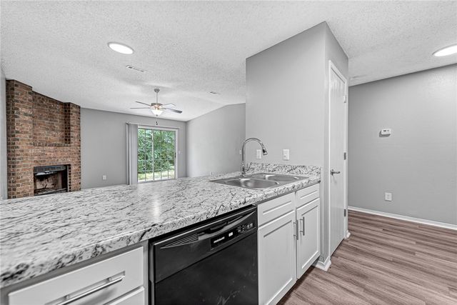 1389, 1391, 1400, 1402 N Boxley Avenue, Fayetteville, AR 72704