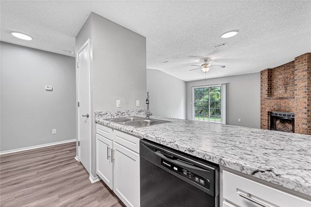 1389, 1391, 1400, 1402 N Boxley Avenue, Fayetteville, AR 72704