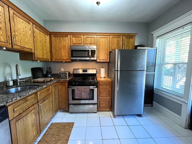 322 S Ridgeland Avenue 1, Oak Park, IL 60302