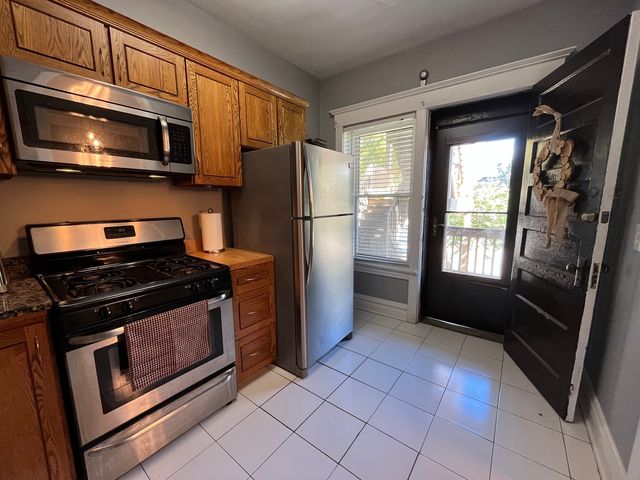322 S Ridgeland Avenue 1, Oak Park, IL 60302
