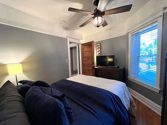 322 S Ridgeland Avenue 1, Oak Park, IL 60302