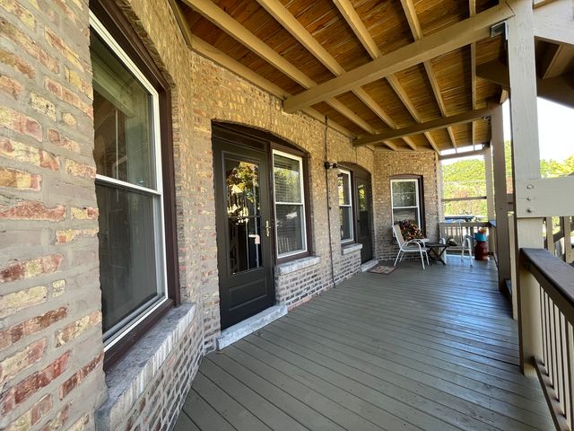 322 S Ridgeland Avenue 1, Oak Park, IL 60302