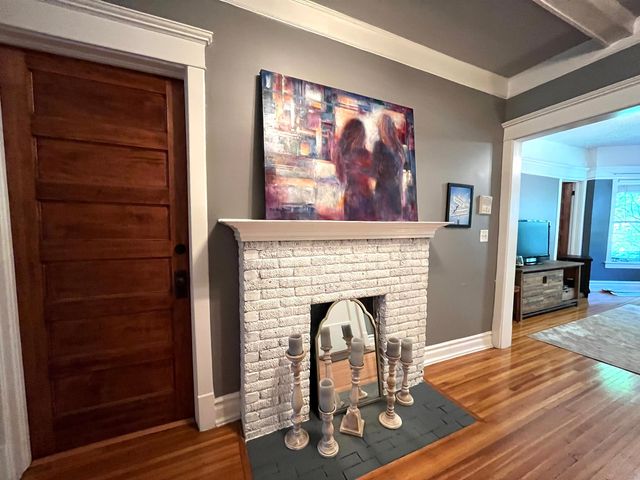 322 S Ridgeland Avenue 1, Oak Park, IL 60302