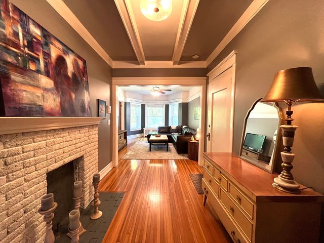322 S Ridgeland Avenue 1, Oak Park, IL 60302
