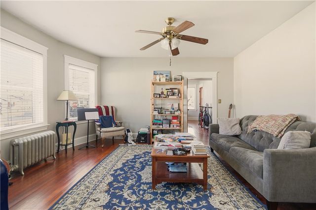 982 York Avenue, Pawtucket, RI 02861