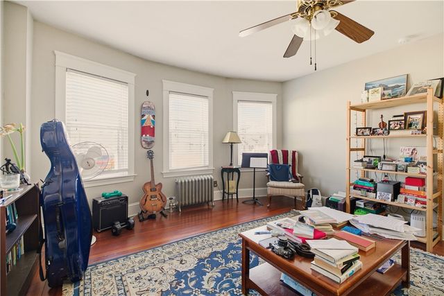 982 York Avenue, Pawtucket, RI 02861