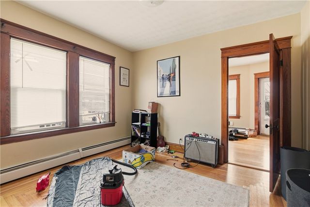 982 York Avenue, Pawtucket, RI 02861