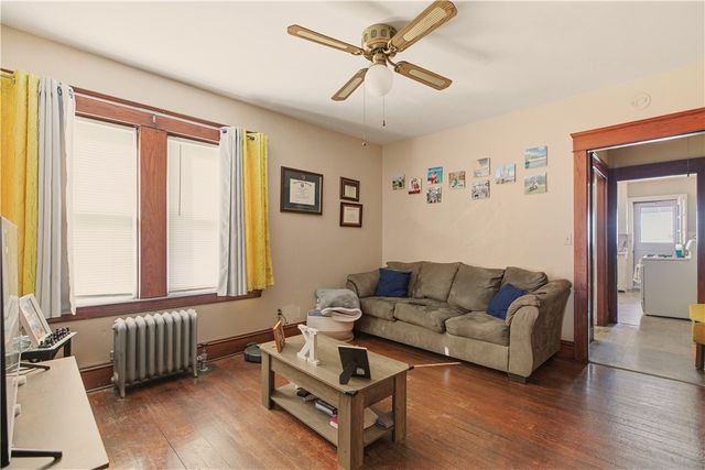 982 York Avenue, Pawtucket, RI 02861