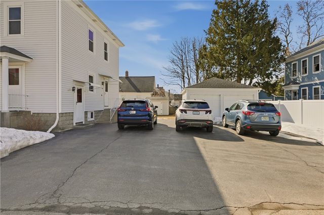 982 York Avenue, Pawtucket, RI 02861