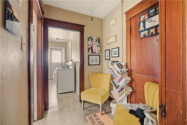 982 York Avenue, Pawtucket, RI 02861