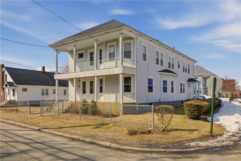 982 York Avenue, Pawtucket, RI 02861