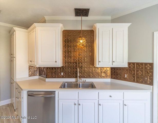 220 Moss Valley Circle, Brandon, MS 39042