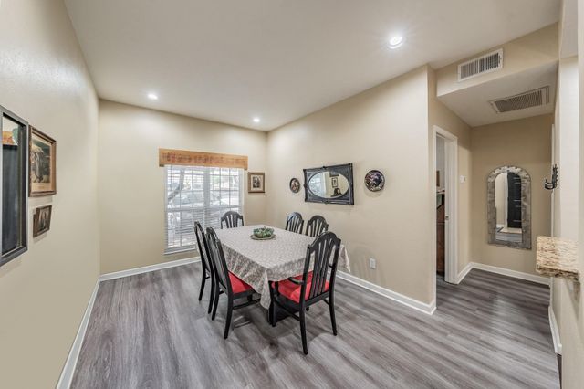 8601 Park Lane 612, Dallas, TX 75231