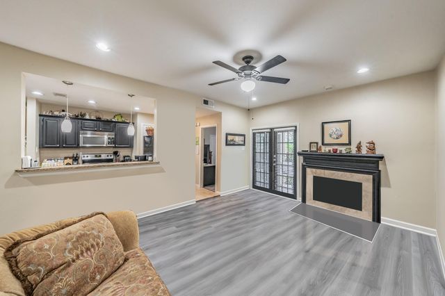 8601 Park Lane 612, Dallas, TX 75231