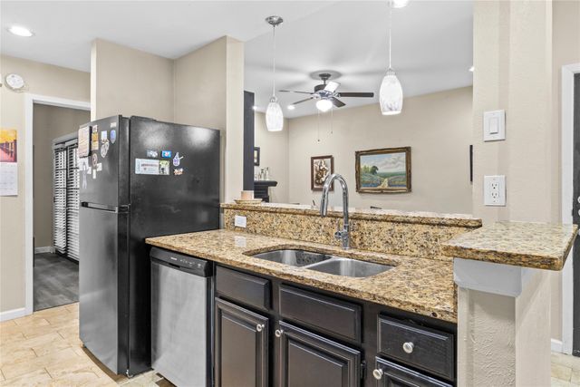 8601 Park Lane 612, Dallas, TX 75231