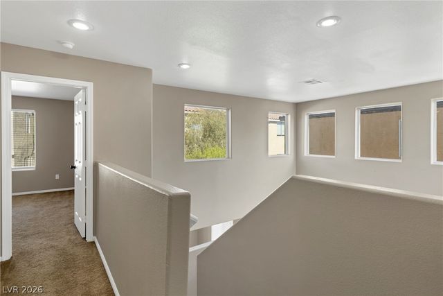 7429 Granada Willows Street, Las Vegas, NV 89139