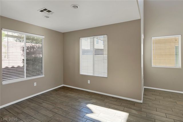 7429 Granada Willows Street, Las Vegas, NV 89139