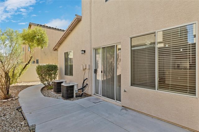 7429 Granada Willows Street, Las Vegas, NV 89139