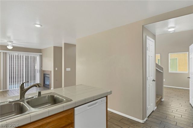 7429 Granada Willows Street, Las Vegas, NV 89139