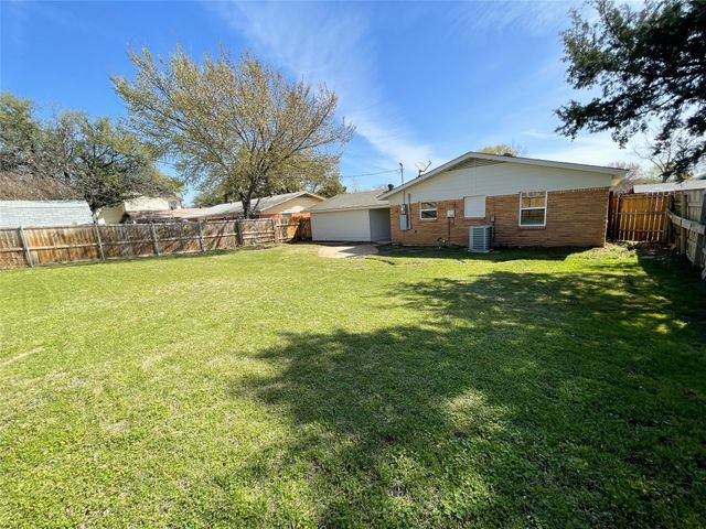 2805 Cornell Circle, Irving, TX 75062