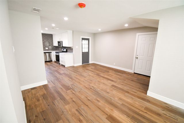 2805 Cornell Circle, Irving, TX 75062