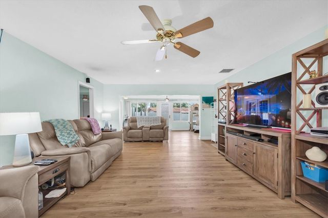 1380 KENNYWOOD DRIVE, Largo, FL 33770