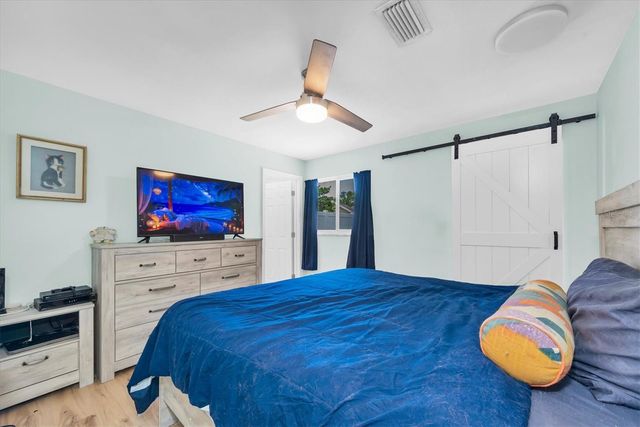 1380 KENNYWOOD DRIVE, Largo, FL 33770