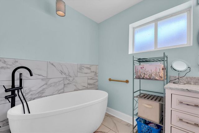 1380 KENNYWOOD DRIVE, Largo, FL 33770