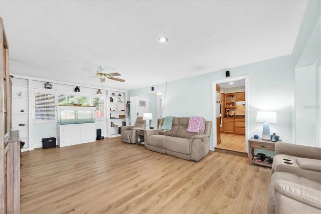 1380 KENNYWOOD DRIVE, Largo, FL 33770