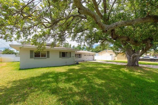 1380 KENNYWOOD DRIVE, Largo, FL 33770